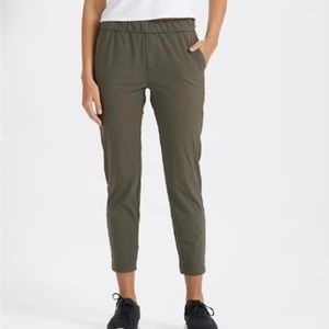 Vuori miles pant in oregano